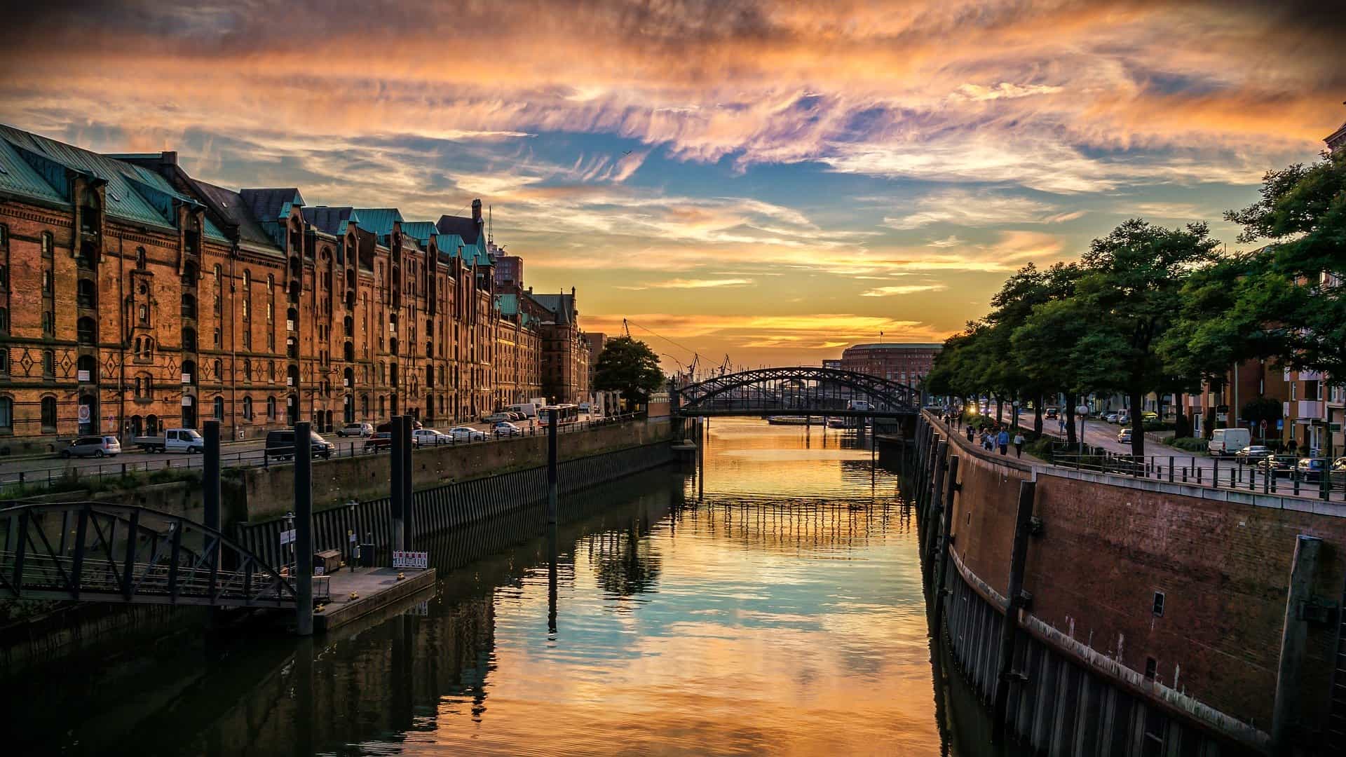 Sightseeing in Hamburg Germany - overview